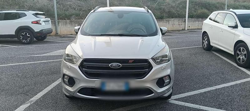 Usata Ford Kuga ST-Line 120 CV (88 kW) 2017 SUV
