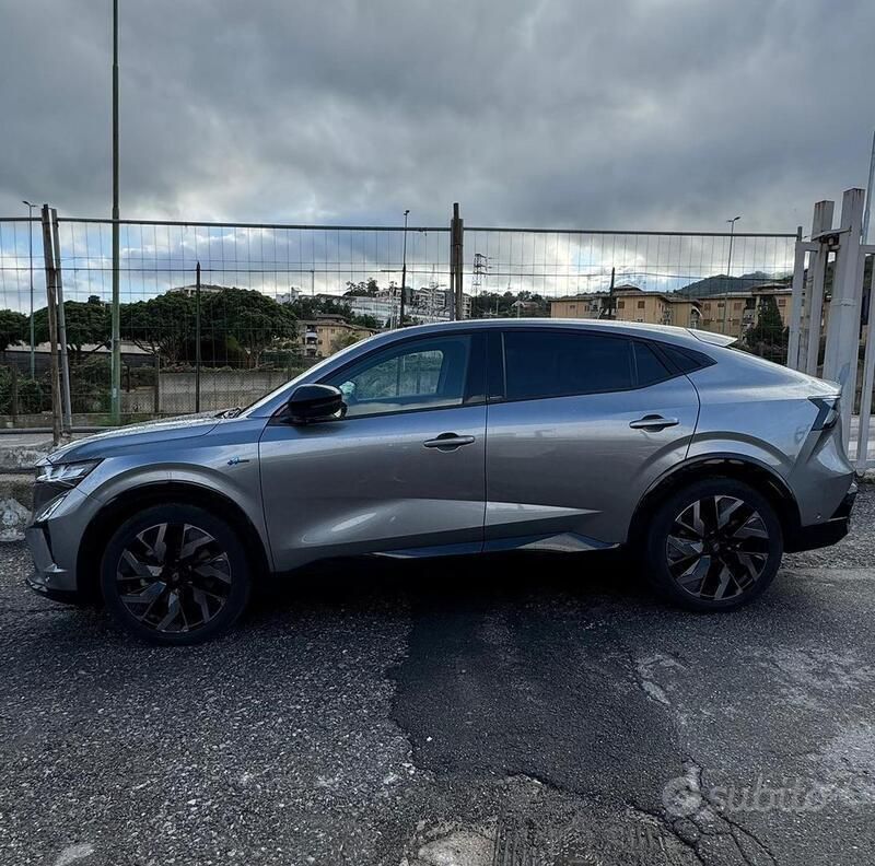 Usata 2024 Renault Rafale SUV | 37.000 € (Buon prezzo) - Immagine 1/4