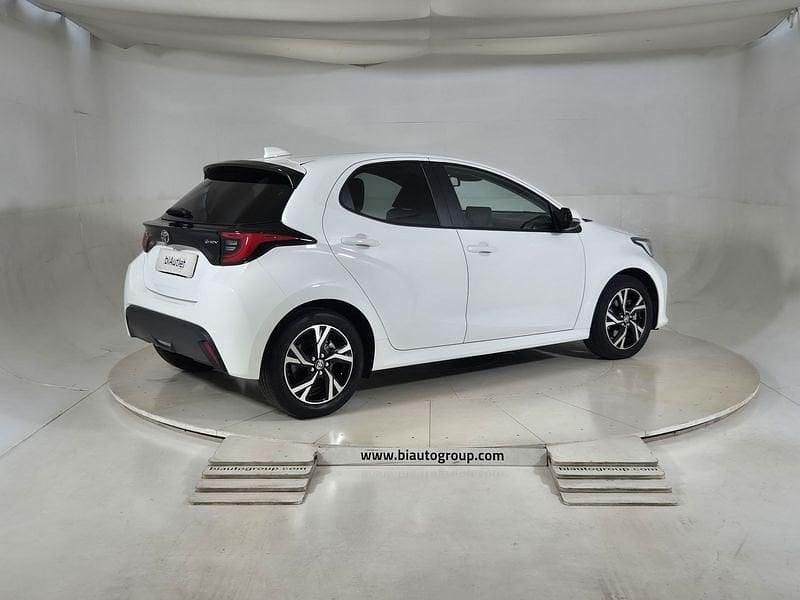 Usata Toyota Yaris Hybrid Trend 116 CV (85 kW) 2024 Bianco Utilitaria