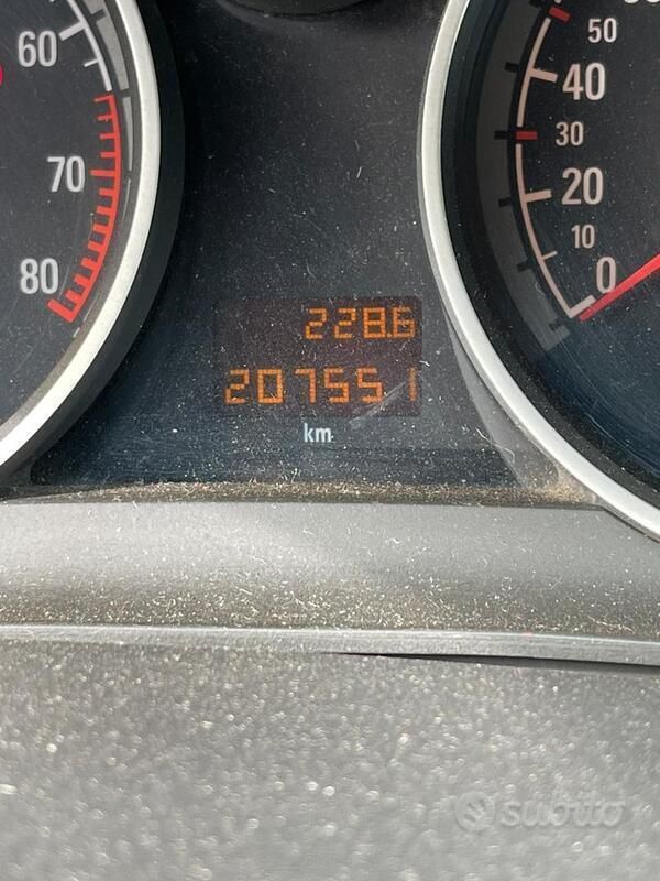 Usata Opel Astra 140 CV (102 kW) 2008 Blu Coupé