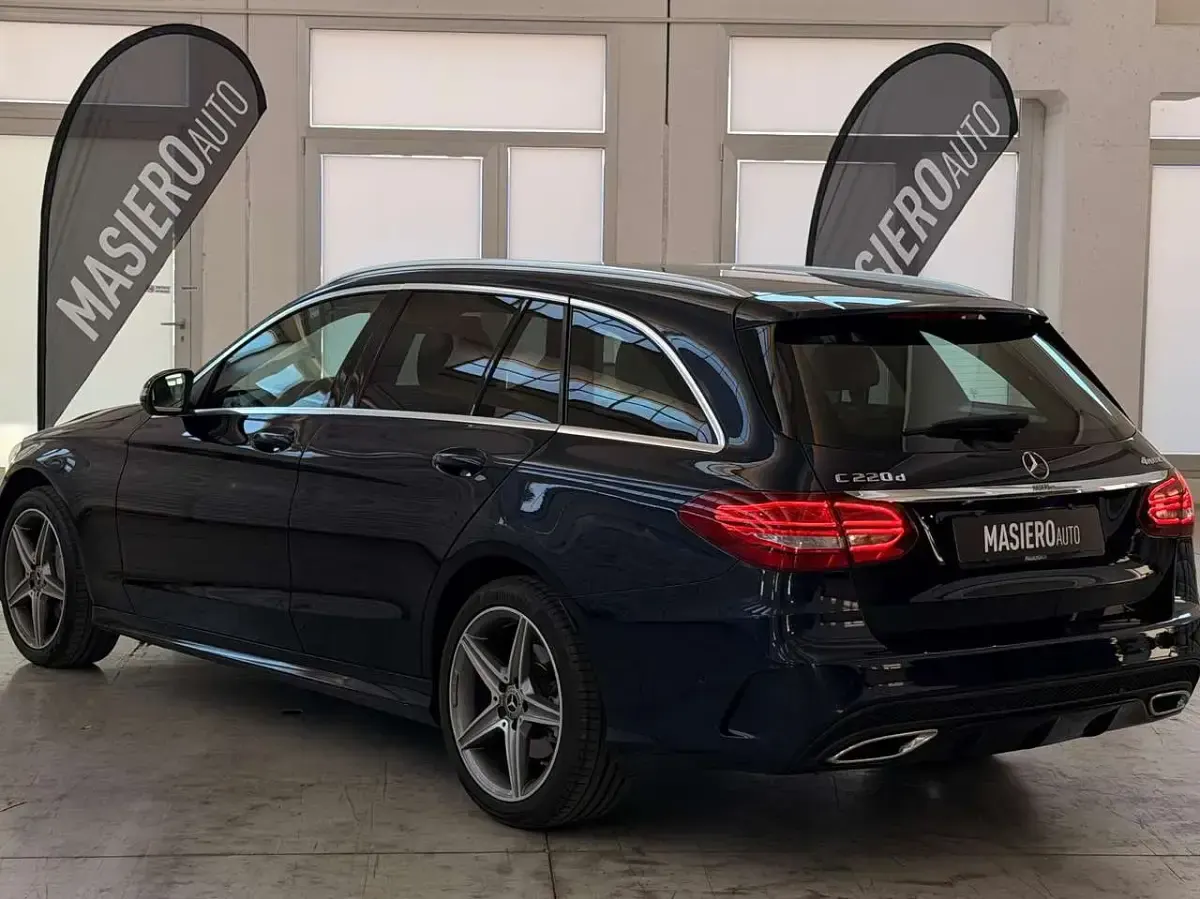 Usata Mercedes C220 Premium 194 CV (142 kW) 2021 Blu/azzurro Station wagon