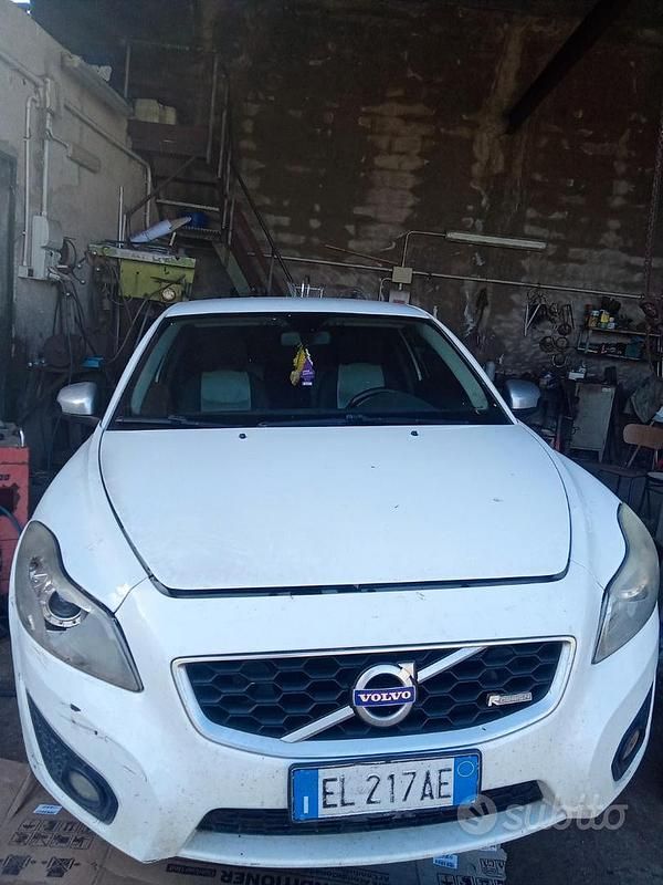 Usata Volvo C30 R-Design 2012 Bianco Utilitaria