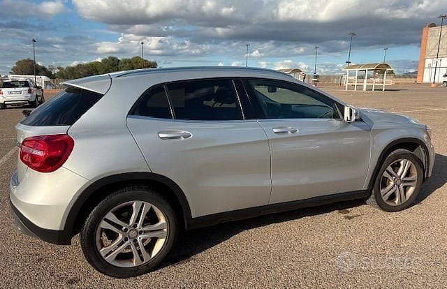 Usata Mercedes GLA200 2016 Grigio SUV