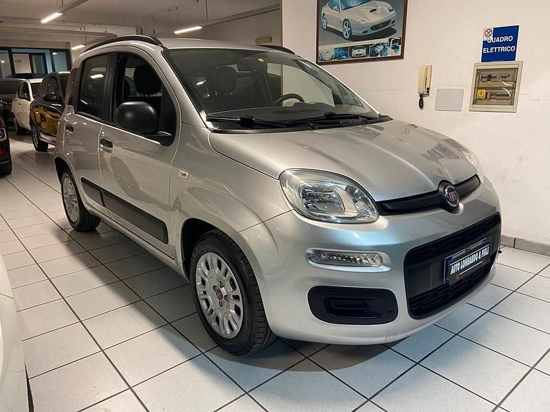 Usata Fiat Panda Lounge 74 CV (54 kW) 2013 Grigio Utilitaria