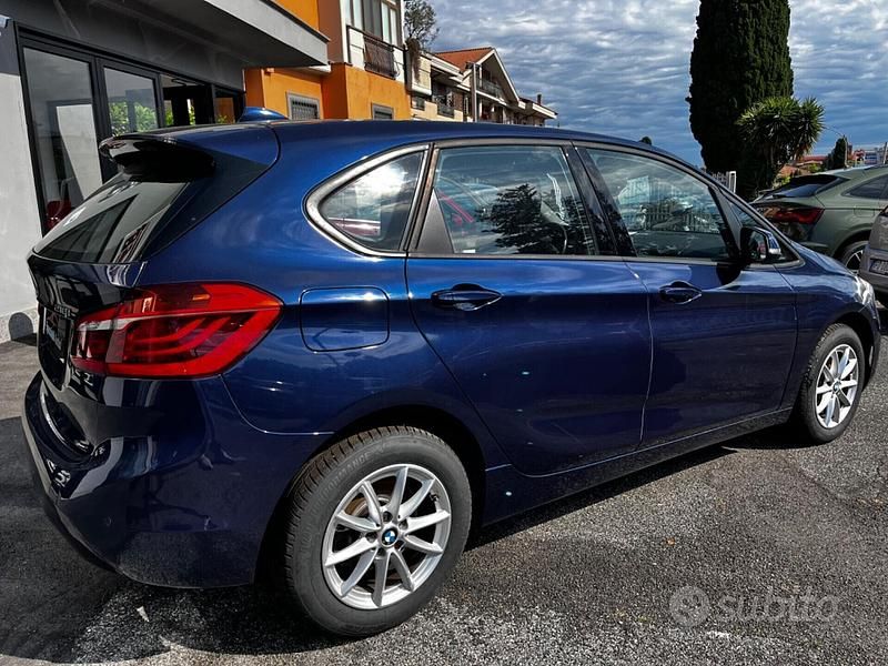 Usata BMW 218 Active Tourer Luxury Line 190 CV (139 kW) 2019 Blu Monovolume