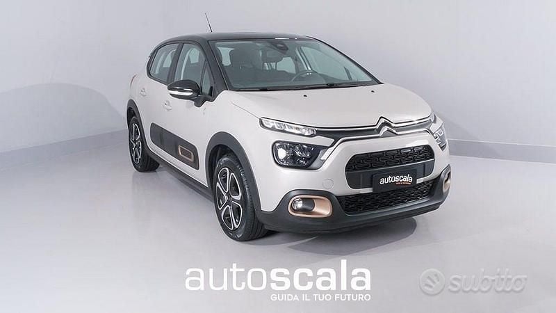Usata Citroën C3 102 CV (75 kW) 2023 Beige / tetto nero Utilitaria