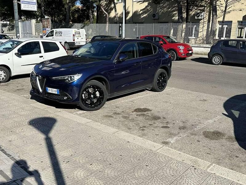 Usata Alfa Romeo Stelvio Executive 179 CV (131 kW) 2018 SUV
