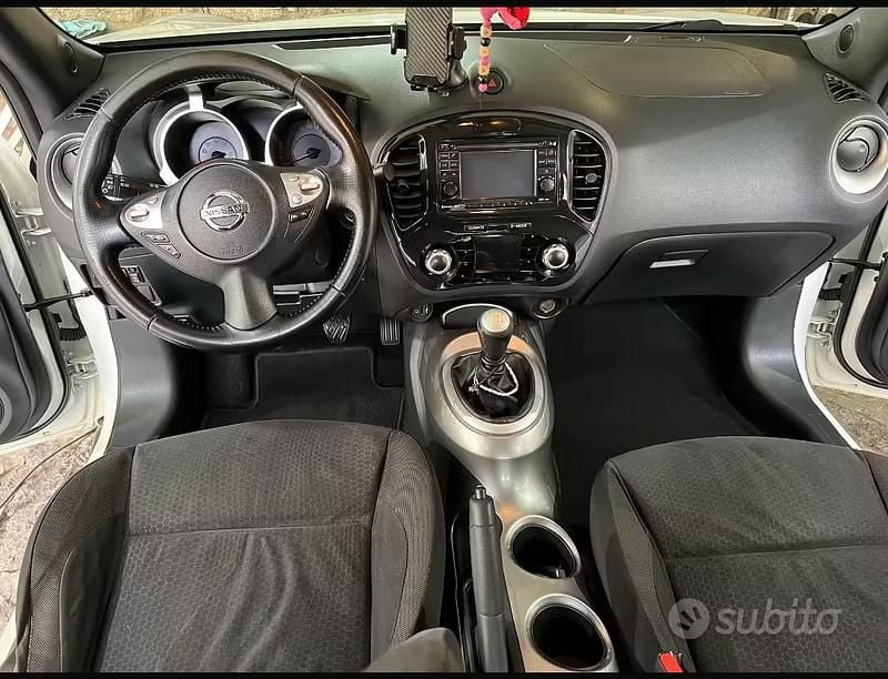 Usata Nissan Juke 110 CV (80 kW) 2011 Bianco SUV