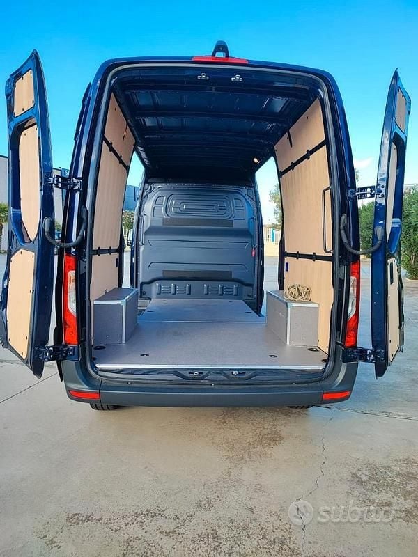 Blu Usata 2024 Mercedes Sprinter Furgone | 58.000 € (Buon prezzo) - Immagine 1/4