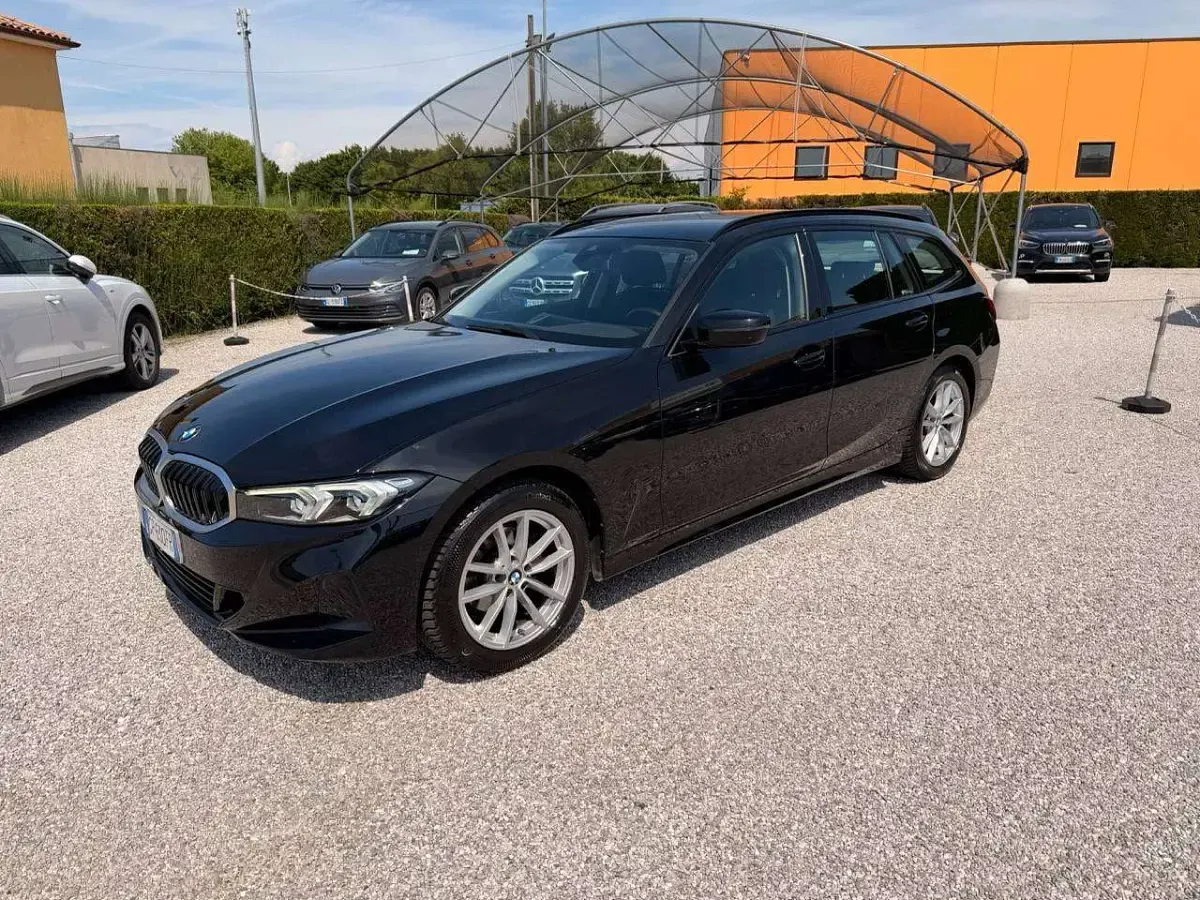 Usata BMW 316 122 CV (89 kW) 2023 Nero Station wagon