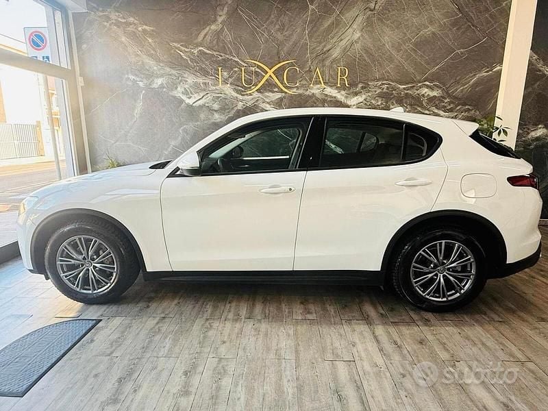 Usata Alfa Romeo Stelvio Executive 190 CV (139 kW) 2021 Bianco SUV