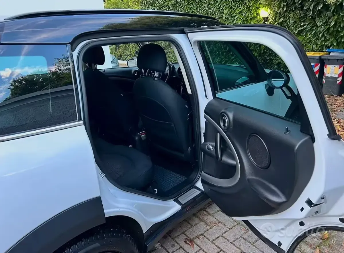 Usata Mini Countryman 111 CV (81 kW) 2014 Bianco SUV
