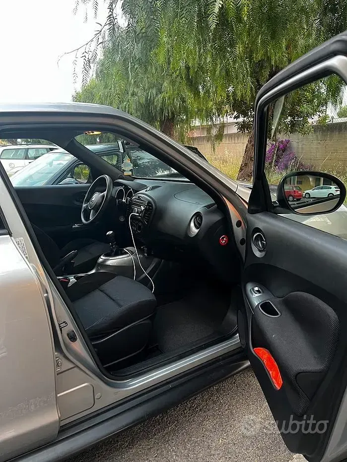 Usata Nissan Juke 110 CV (80 kW) 2011 Grigio SUV