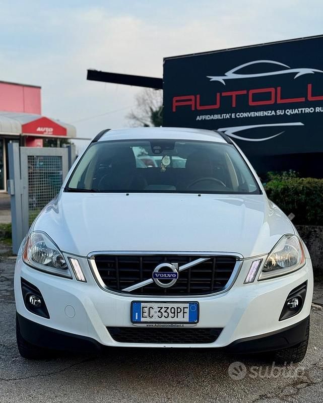 Usata Volvo XC60 Kinetic 279 CV (205 kW) 2010 Bianco SUV