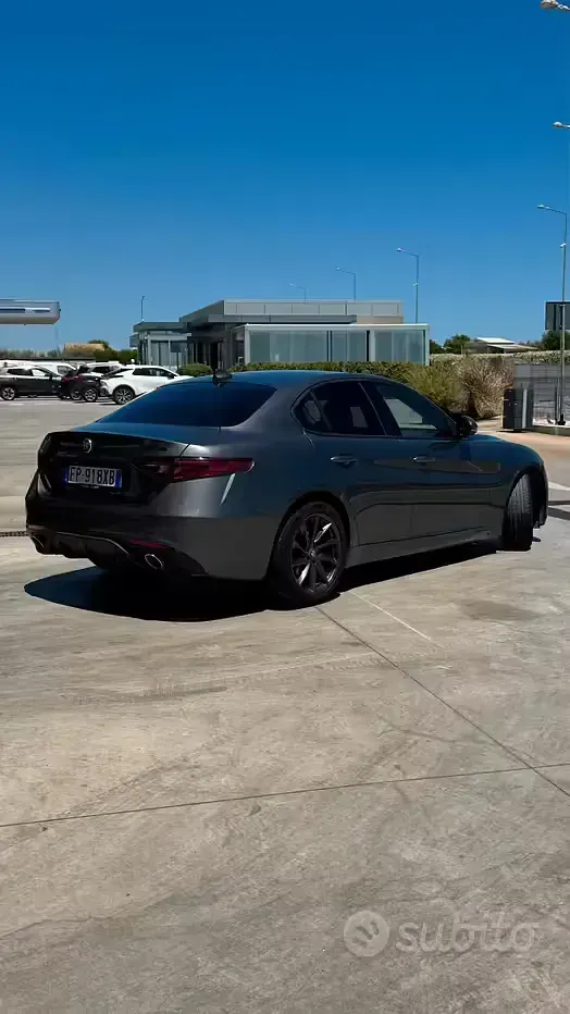 Usata Alfa Romeo Giulia 150 CV (110 kW) 2018 Berlina
