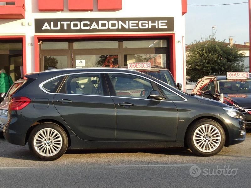 Antracite Usata 2017 BMW 218 Efficient Dynamics Monovolume | 13.950 € (Buon prezzo) - Immagine 1/4
