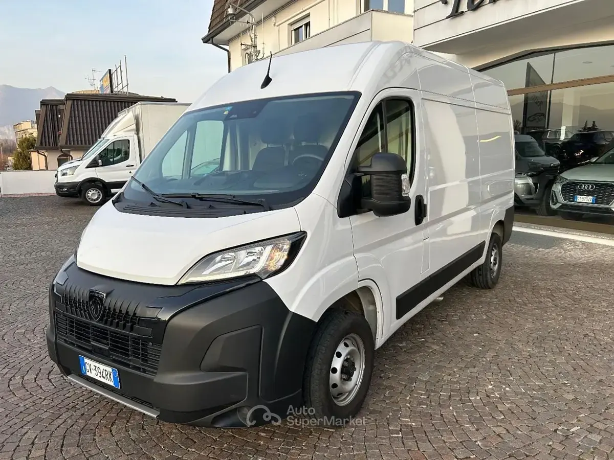 Usata Peugeot Boxer S 140 CV (102 kW) 2024 Bianco pastello Furgone