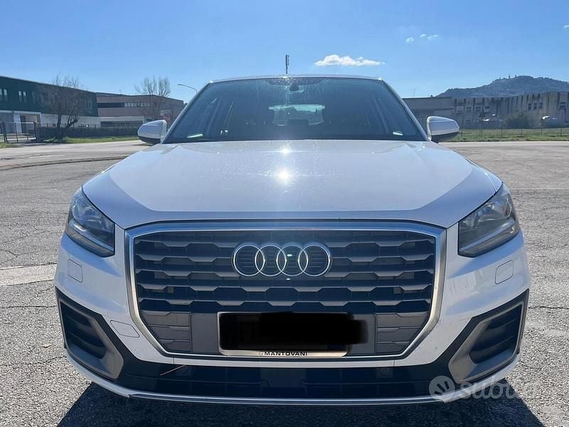 Usata Audi Q2 Business 116 CV (85 kW) 2017 Bianco SUV