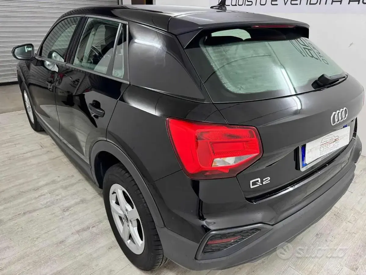Begagnad Audi Q2 Admired 150 HK (110 kW) 2021 Svart SUV