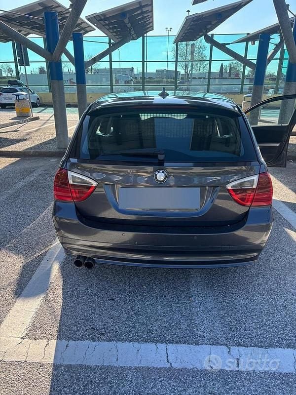 Usata BMW 330 2006 Grigio Station wagon