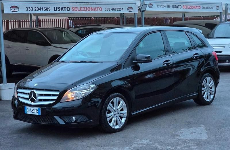 Usata Mercedes B180 Executive 110 CV (80 kW) 2014 Nero Monovolume