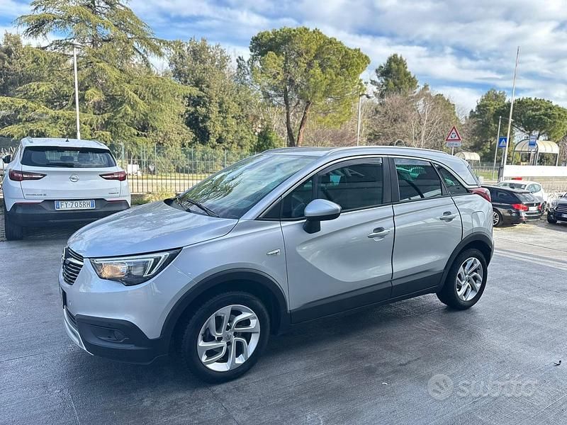 Usata Opel Crossland X 102 CV (75 kW) 2019 Grigio SUV