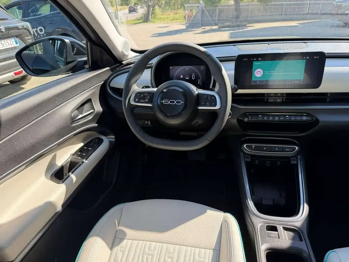 Usata Fiat 600 La Prima 101 CV (74 kW) 2025 Nero SUV