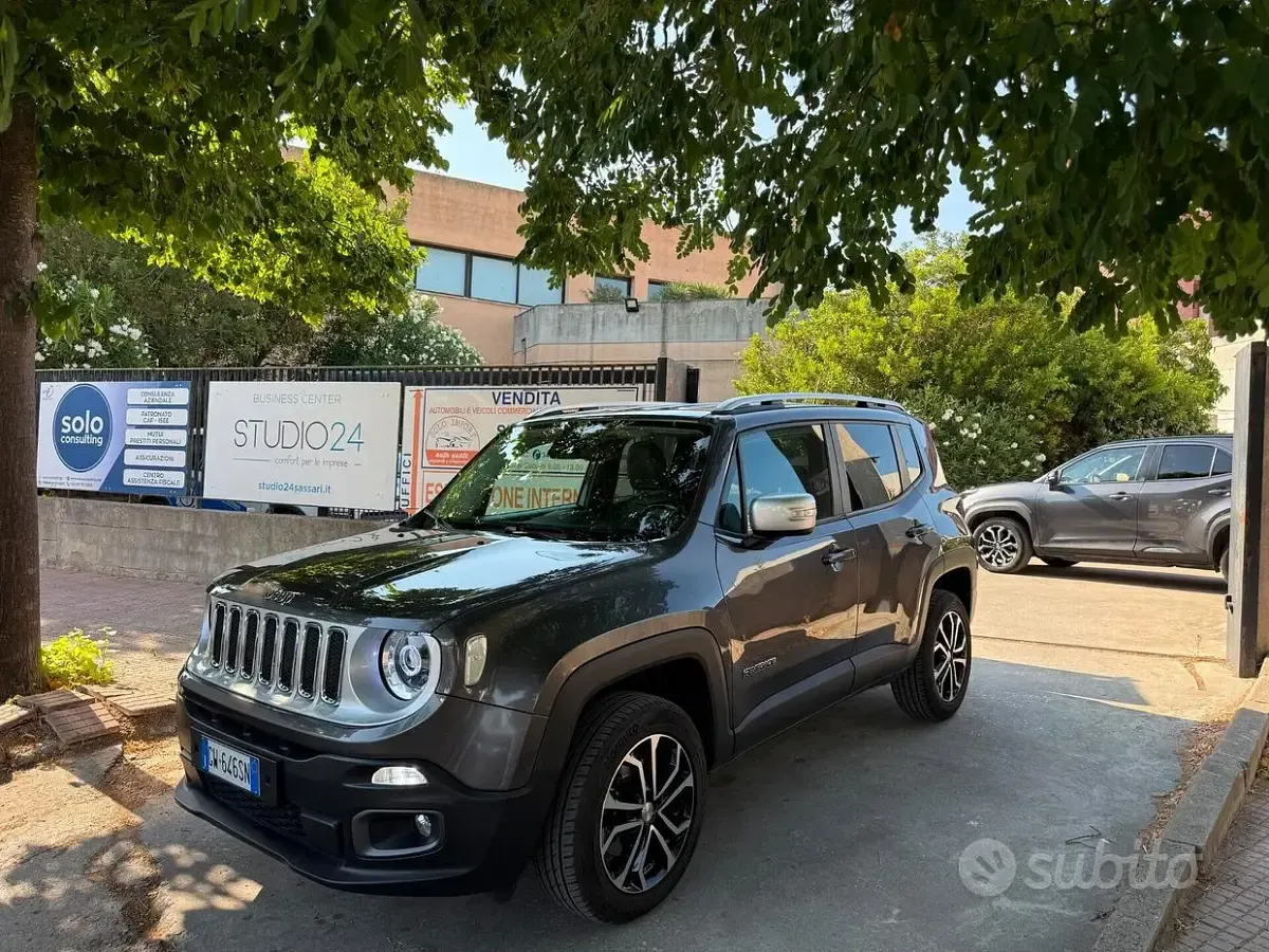 Usata Jeep Renegade 140 CV (102 kW) 2016 Grigio SUV