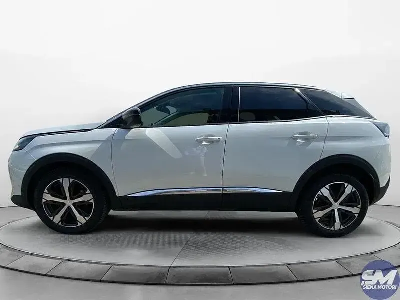 Usata Peugeot 3008 Allure 131 CV (96 kW) 2022 Bianco SUV