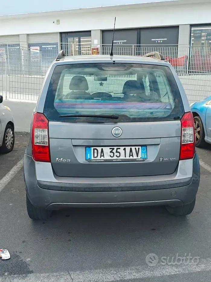 Usata Fiat Idea 69 CV (50 kW) 2006 Grigio Monovolume