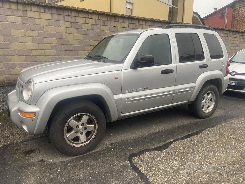 Usata Jeep Cherokee Limited 2003 Grigio SUV