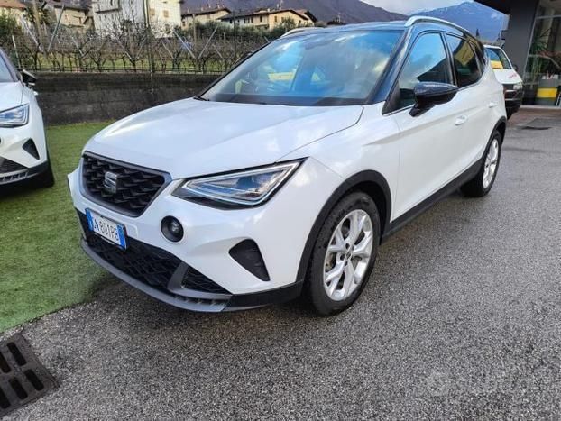 Bianco Usata 2023 Seat Arona FR SUV | 16.900 € (Buon prezzo) - Immagine 1/4