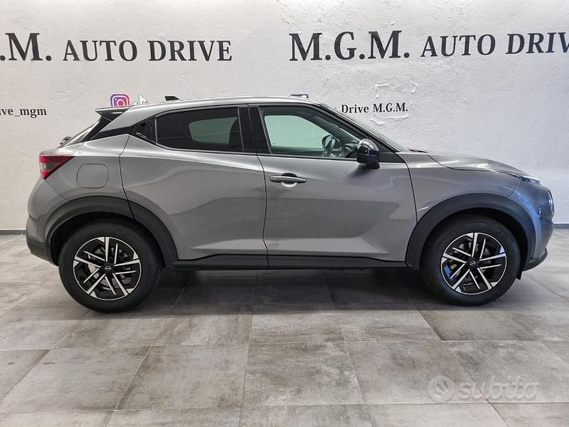 Usata Nissan Juke N-Connecta 114 CV (83 kW) 2025 Grigio scuro SUV