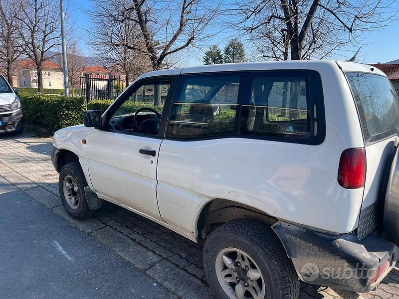 Usata Nissan Terrano 1996 Bianco SUV