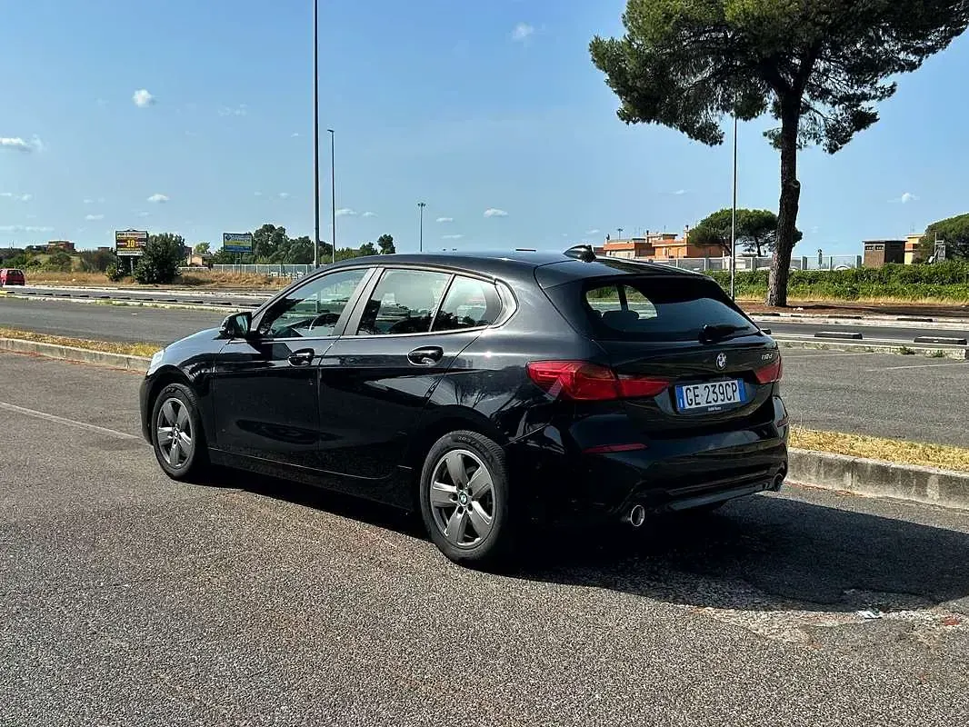 Usata BMW 118 Advantage 150 CV (110 kW) 2021 Nero Berlina