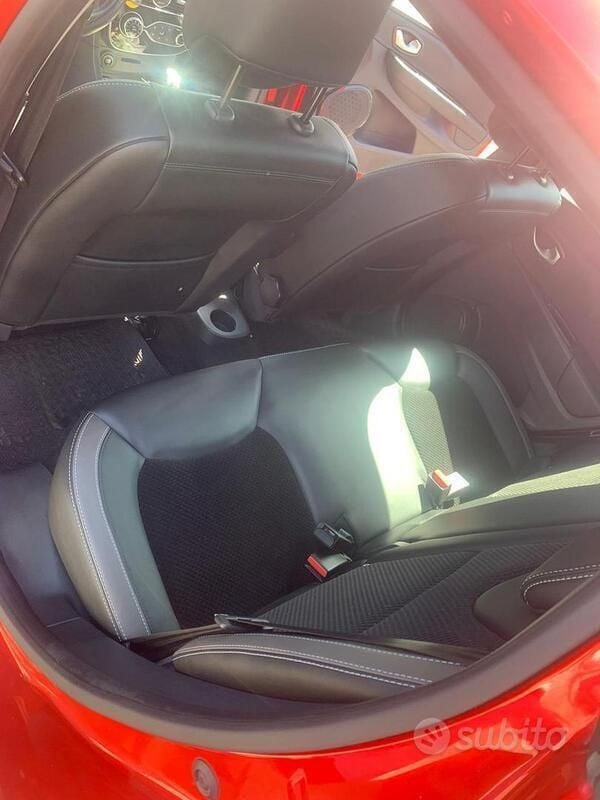 Usado Renault Clio IV 90 CV (66 kW) 2017 Rojo Berlina