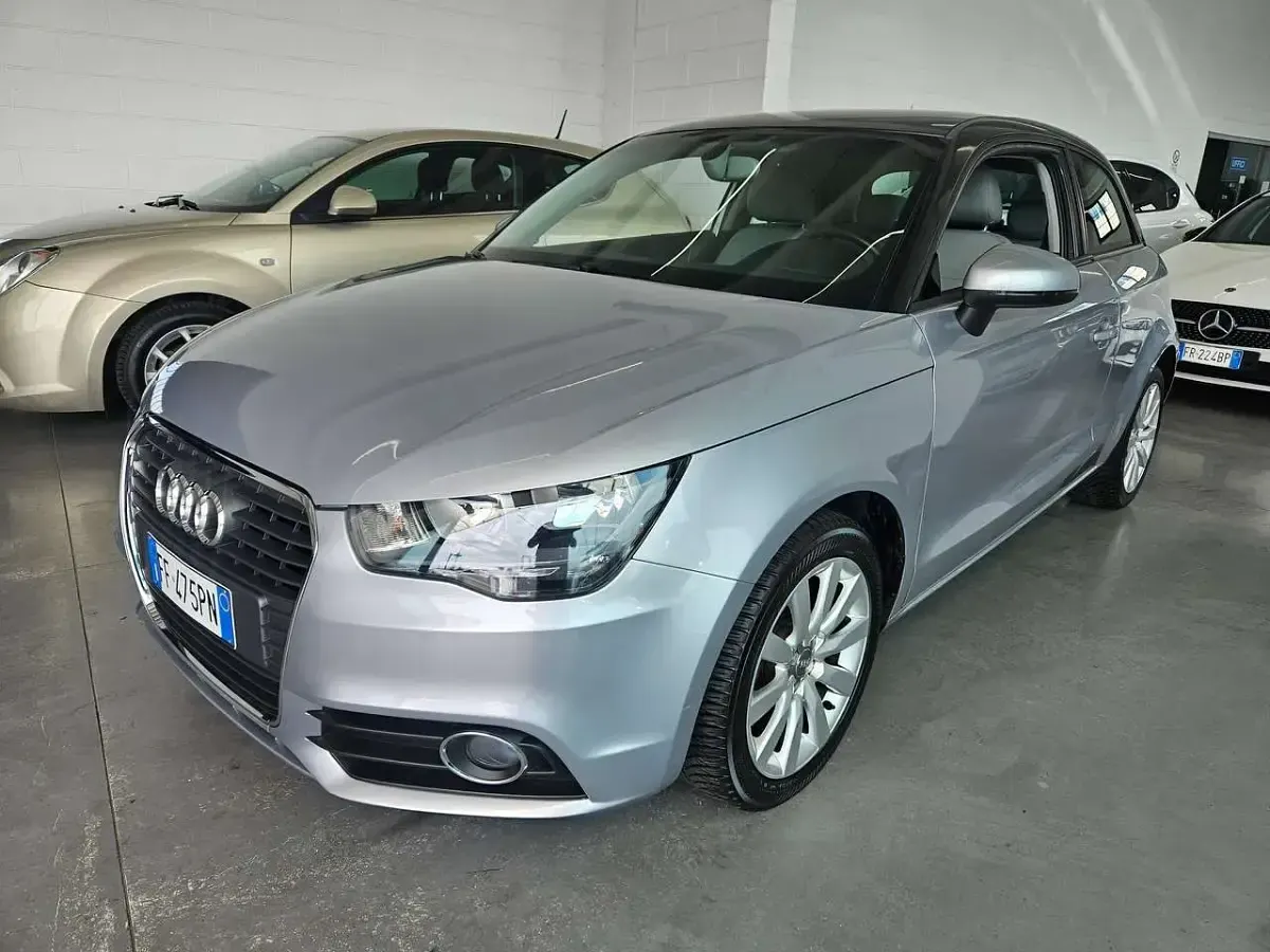 Usata Audi A1 S-Line 86 CV (63 kW) 2015 Argento Utilitaria