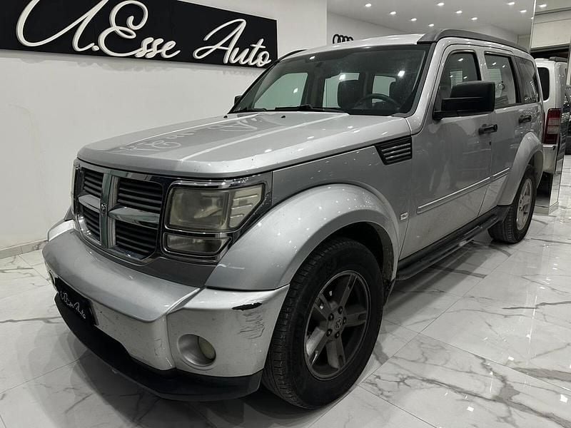 Usata Dodge Nitro SXT 176 CV (129 kW) 2008 Grigio SUV