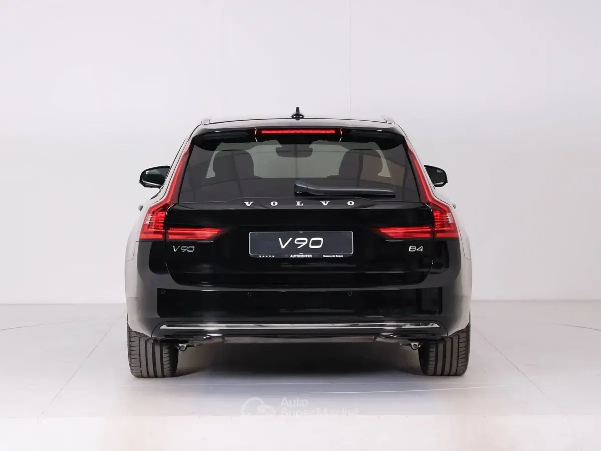 Nuova Volvo V90 Plus 197 CV (144 kW) 2025 Nero Station wagon