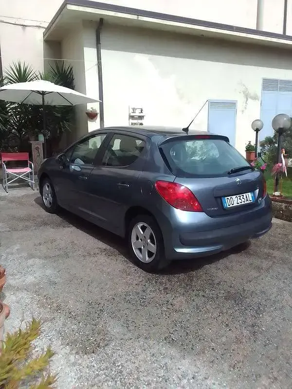 Usata Peugeot 207 68 CV (50 kW) 2006 Grigio Berlina