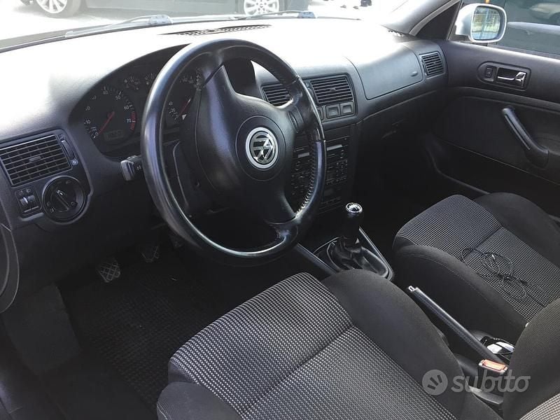 Usata VW Golf 2000 Grigio Berlina