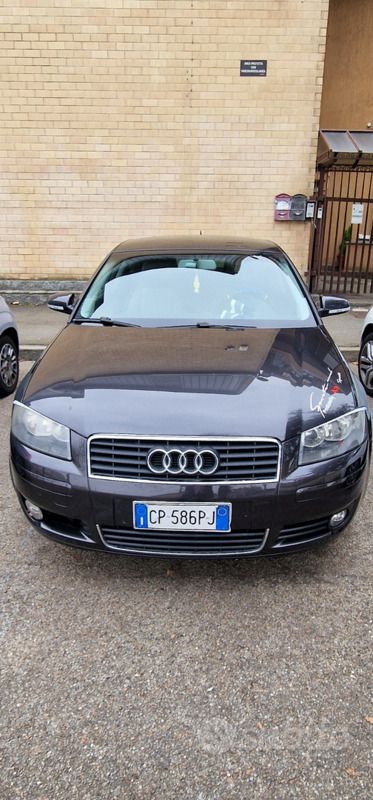 Grigio Usata 2004 Audi A3 Ambiente Coupé | 3000 € (Buon prezzo) - Immagine 1/4