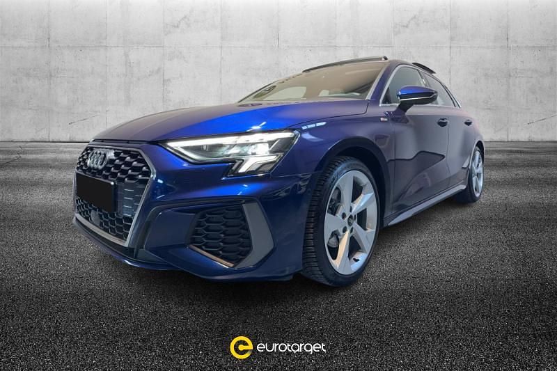 Usata Audi A3 e-tron S-Line 150 CV (110 kW) 2023 Blu metallizzato Utilitaria