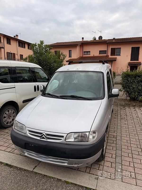 Usata Citroën Berlingo 68 CV (50 kW) 1999 Grigio Monovolume