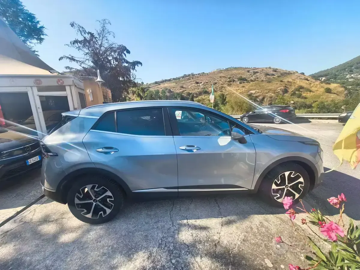 Usata Kia Sportage Style 115 CV (84 kW) 2022 Grigio SUV