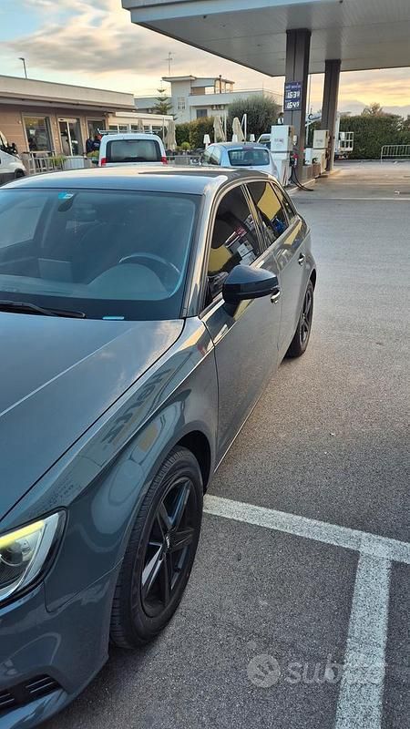 Usata Audi A3 2018 Grigio Berlina