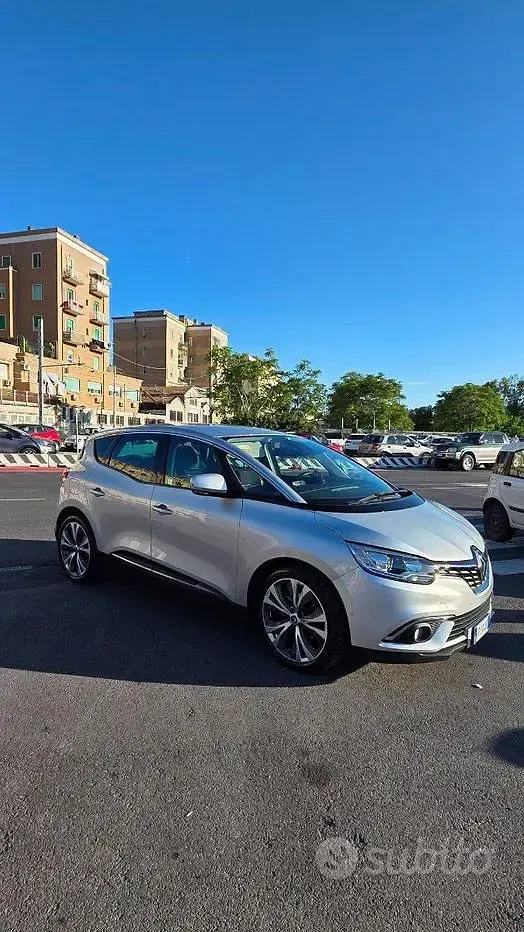 Usata Renault Scénic IV 110 CV (80 kW) 2018 Grigio Monovolume