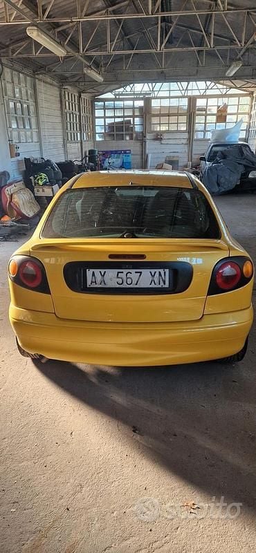 Usata Renault Mégane Coupé 150 CV (110 kW) 1998 Giallo Coupé