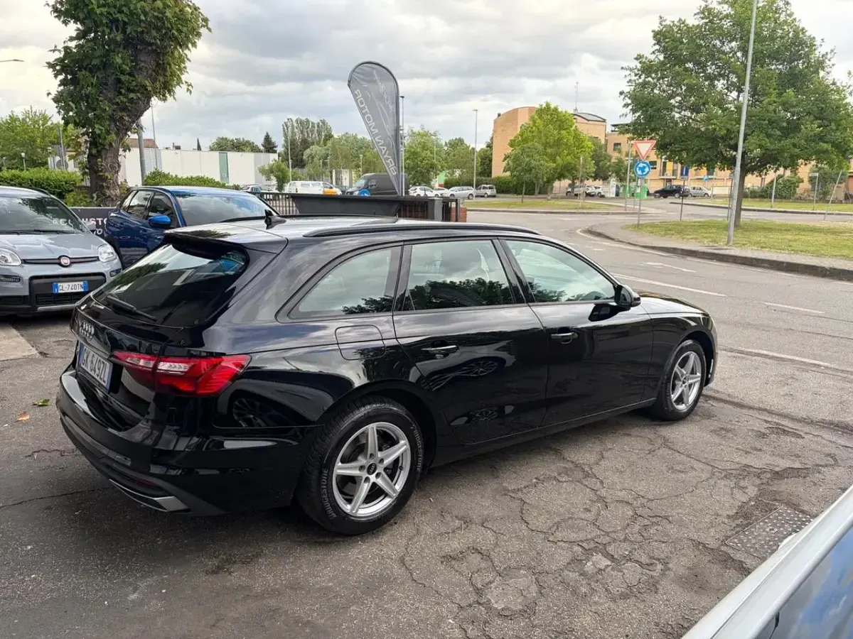 Usata Audi A4 Advanced 135 CV (99 kW) 2022 Nero Station wagon