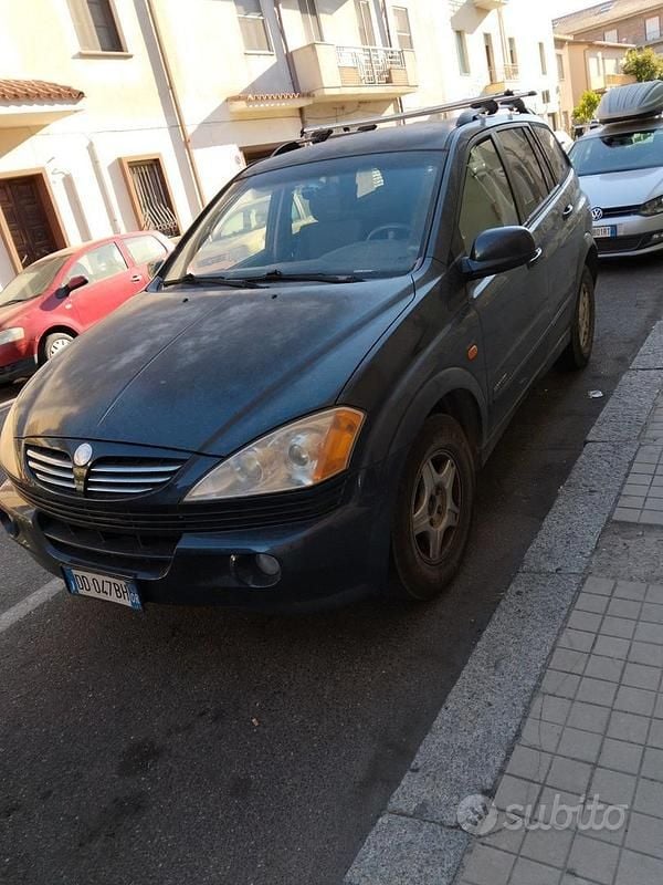 Nero Usata 2006 Ssangyong (KGM) Kyron SUV | 1500 € (Buon prezzo) - Immagine 1/4